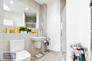 WATERSIDE MARINA- click for photo gallery